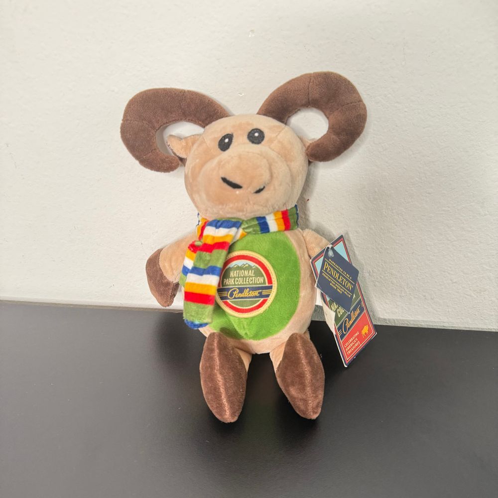 Pendleton Dog Toy‎ National Park Collection Pal Long Horn Ram Brown NEW